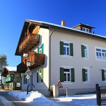 Hoellental Heritage House - Alpspitzblick - 1 Apartment *